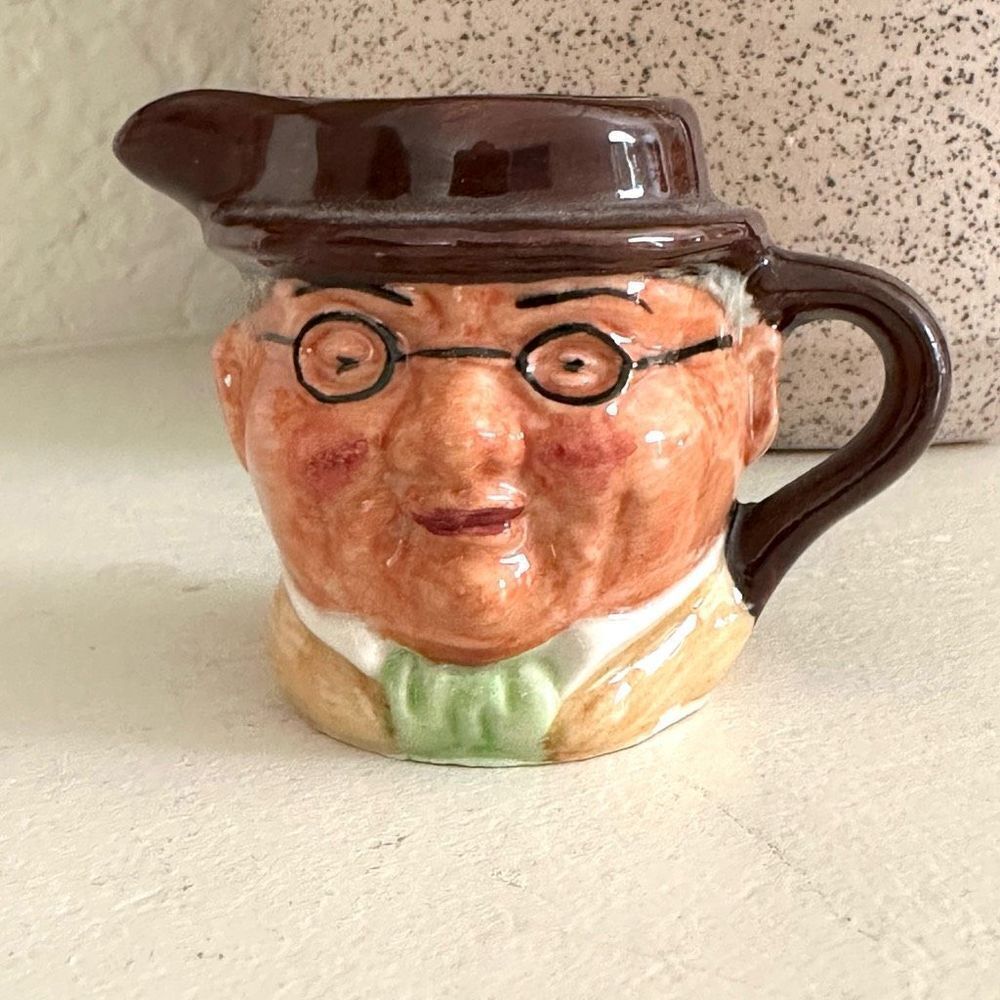 Artone Dickens vintage mini jug